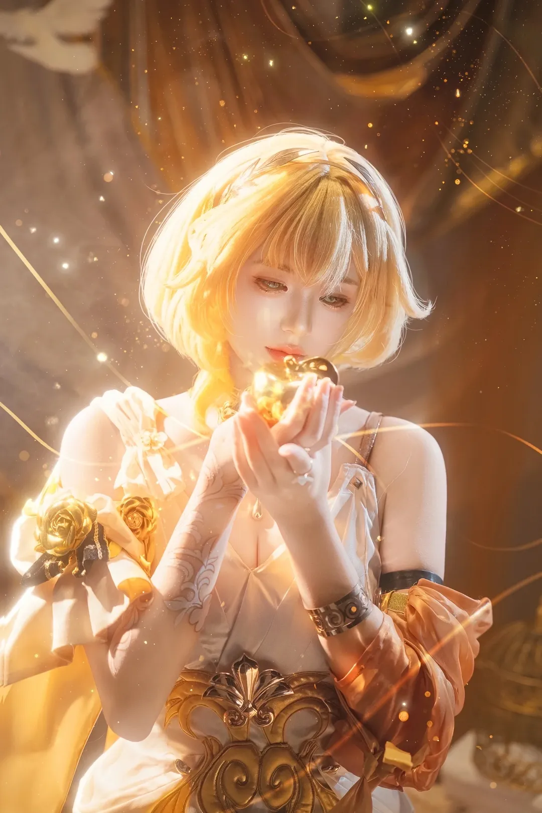 【阿格莱雅cos】崩坏星穹铁道金色神明降临 - 第 3 张