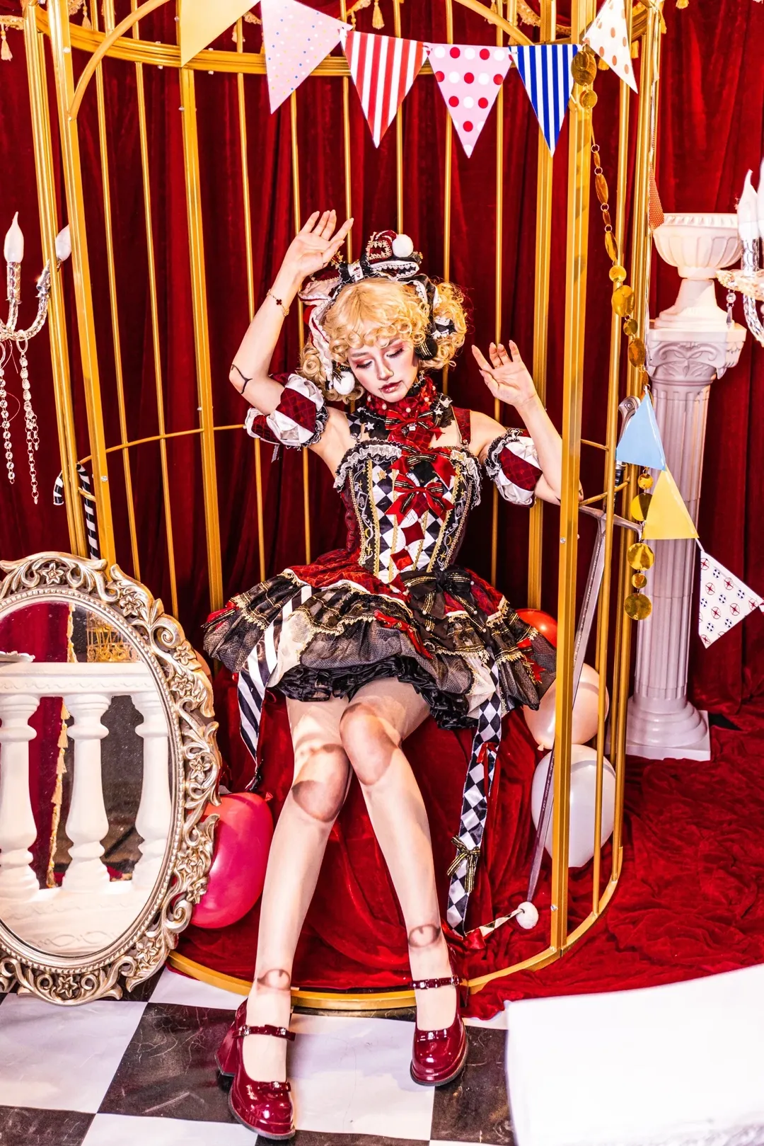 红黑棋盘格马戏团Lolita，笼中的怪诞人偶写真 - 第 2 张