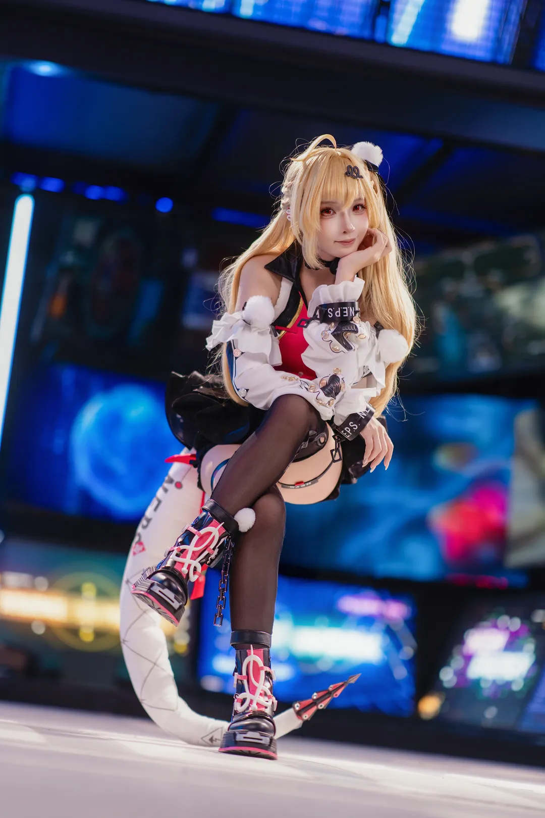 【希希芙cos】绝区零赛博朋克风造型 - 第 1 张