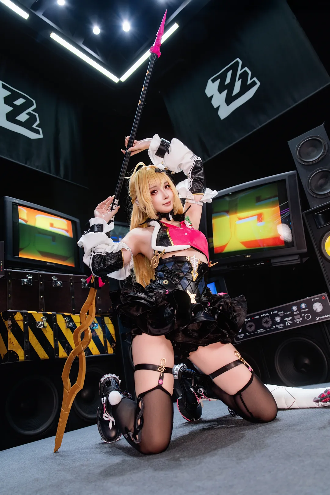 【希希芙cos】绝区零的机械音浪少女 - 第 1 张