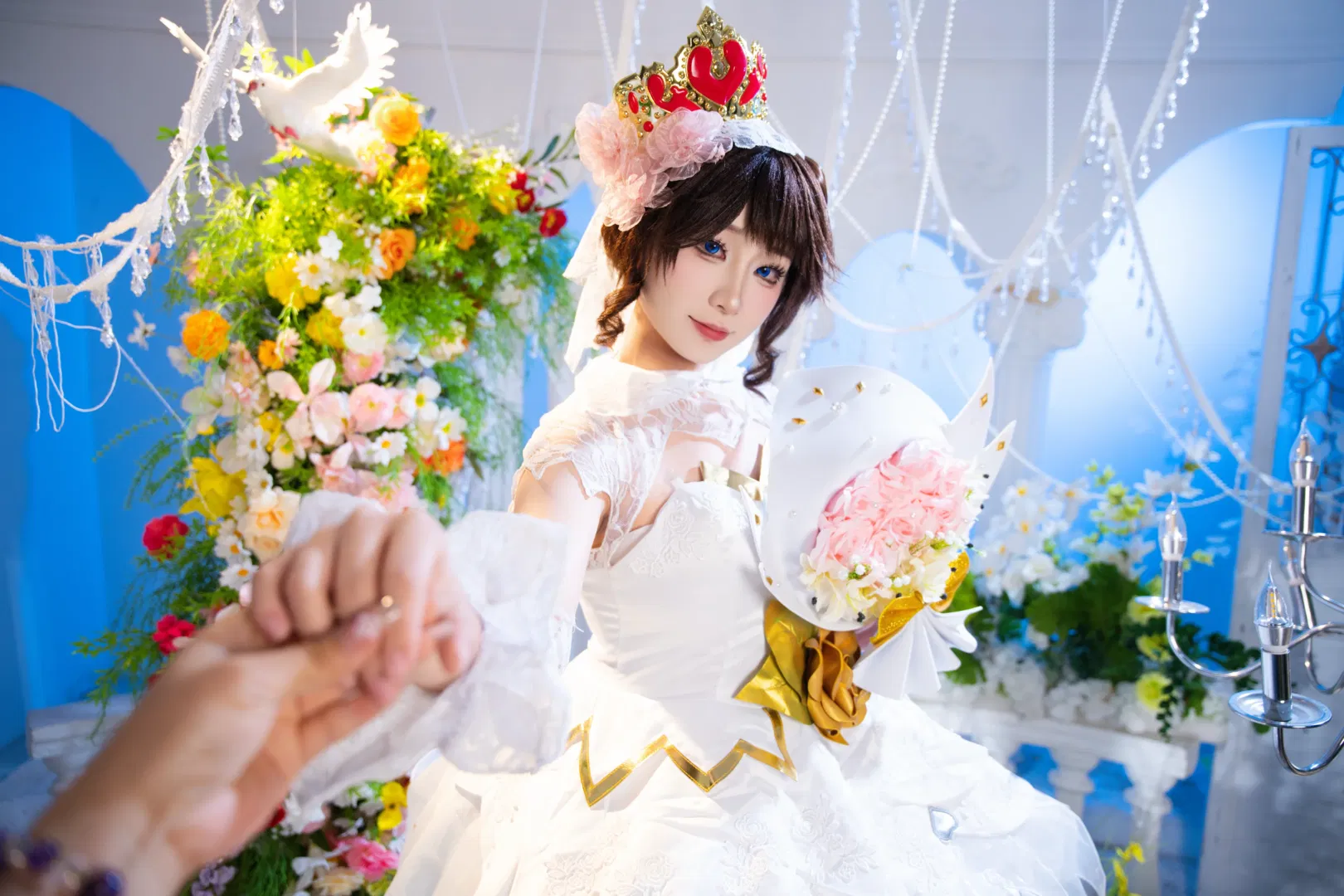 【小乔cos】纯白花嫁的裙摆与蕾丝细节真的拉满了 - 第 1 张