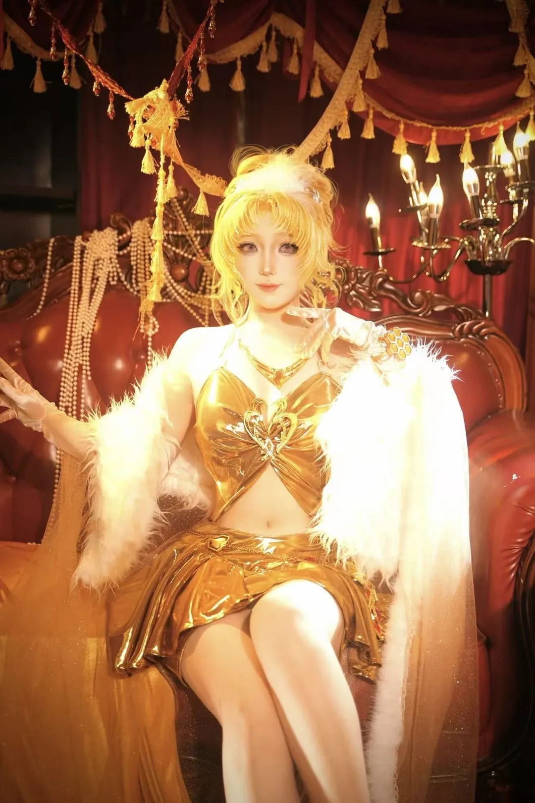 【蜜莉cos】复古暖光下的金色系质感棚拍 - 第 6 张