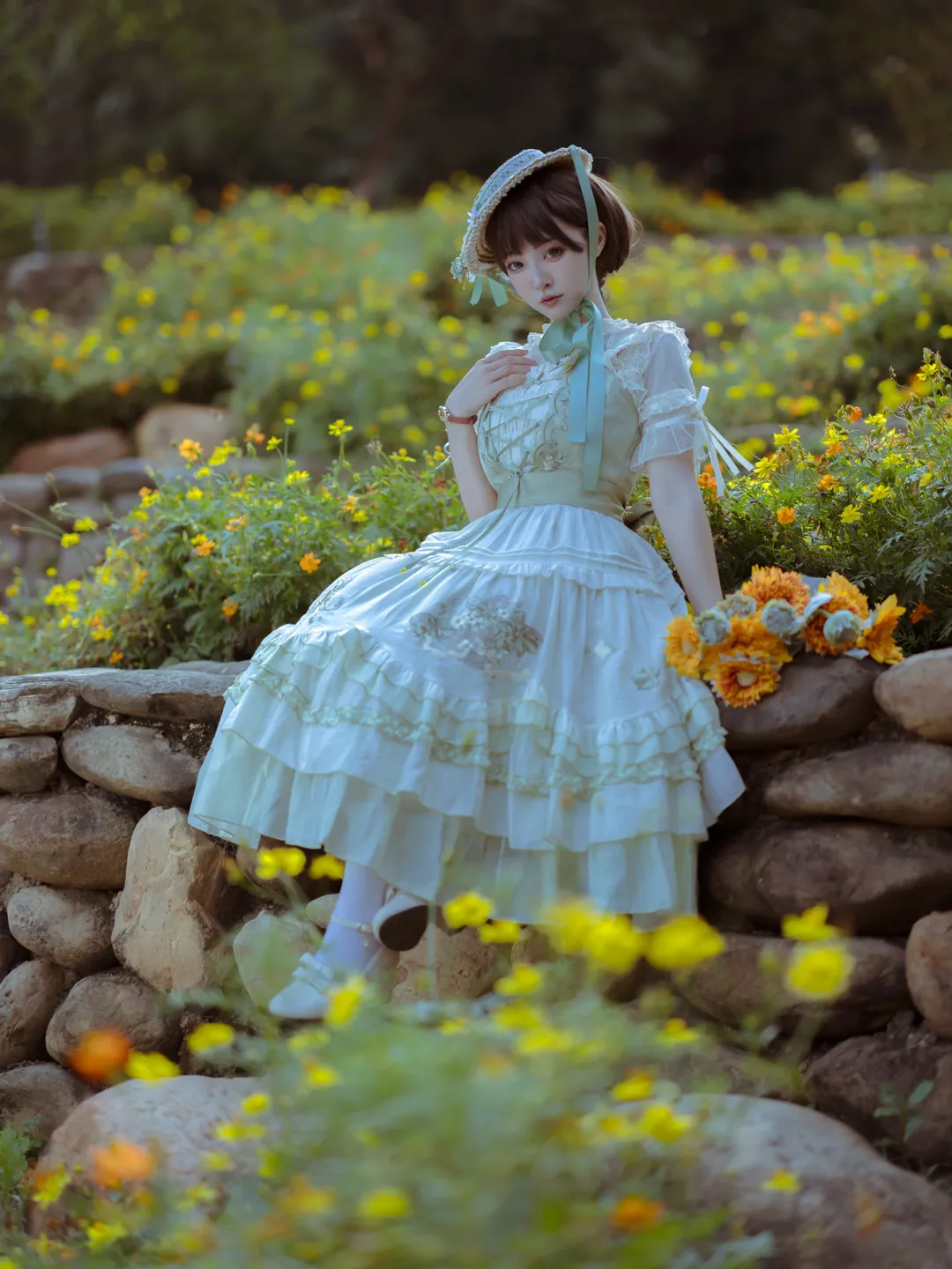 夏日草地上的法式油画少女穿搭 - 第 1 张