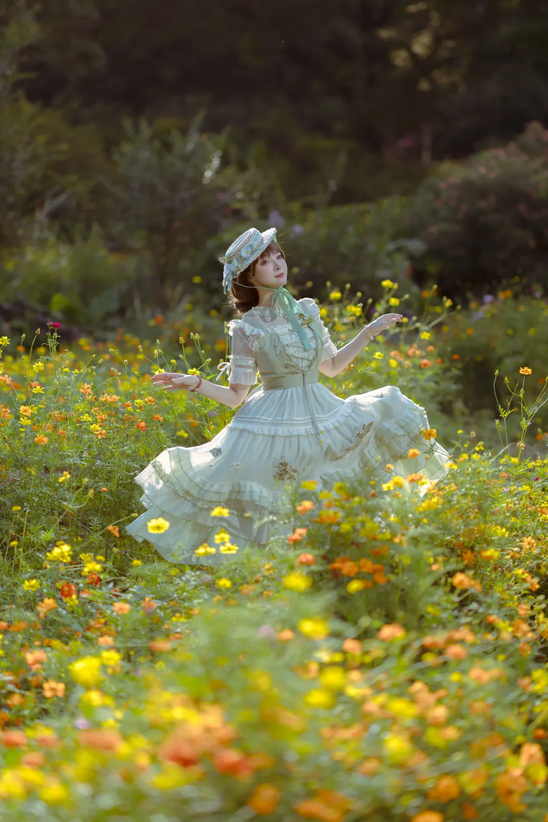 夏日草地上的法式油画少女穿搭 - 第 11 张