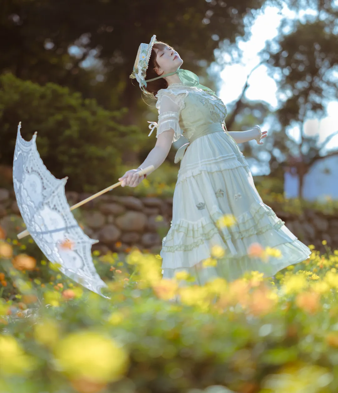 夏日草地上的法式油画少女穿搭 - 第 9 张