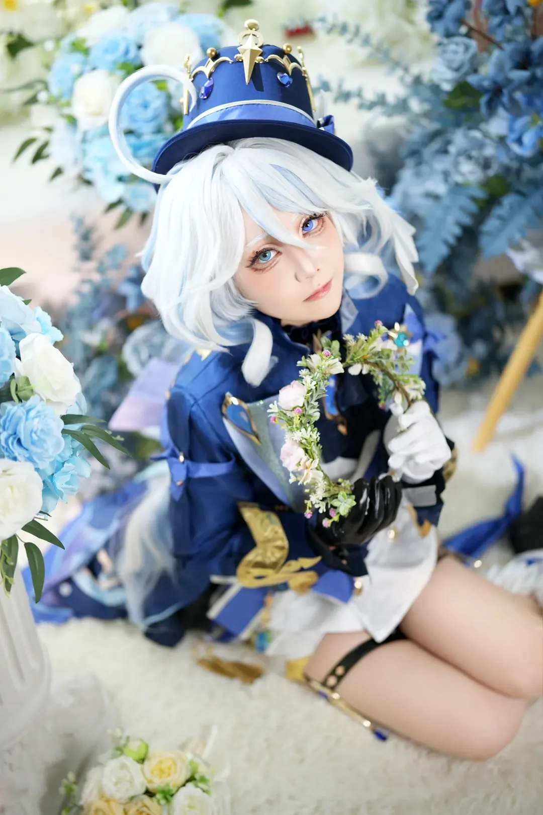 【芙宁娜cos】原神芙宁娜，花海与棋局间的华丽演绎 - 第 2 张