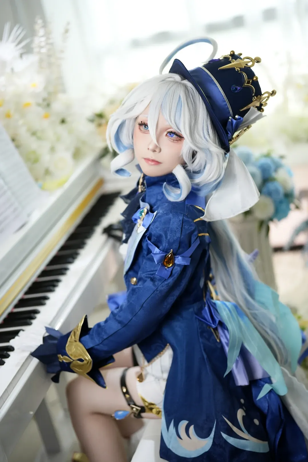 【芙宁娜cos】原神芙宁娜，花海与棋局间的华丽演绎 - 第 6 张
