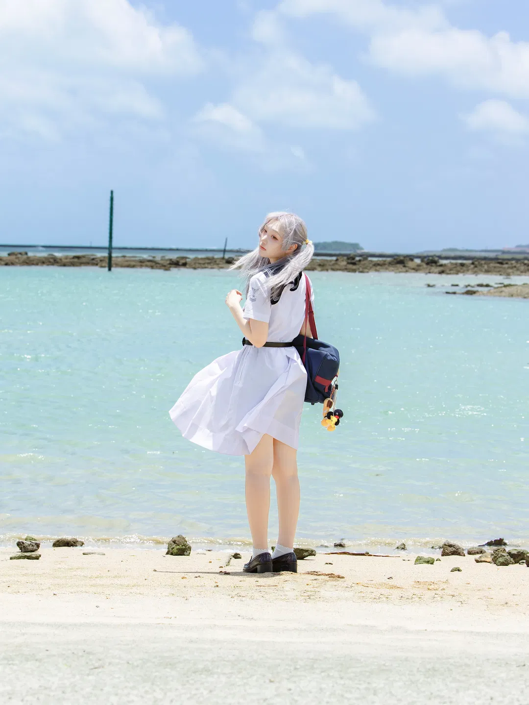 夏日海風裡水手服的自然動感 - 第 3 張