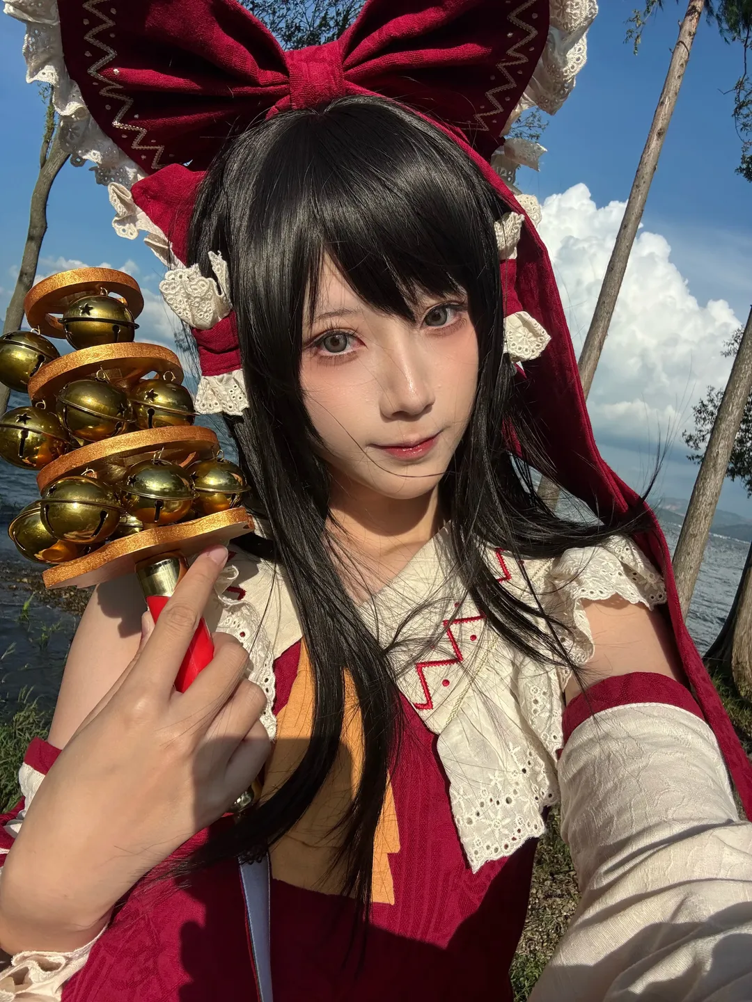 【博丽灵梦cos】在洱海边遇上格桑花期的东方Project - 第 1 张