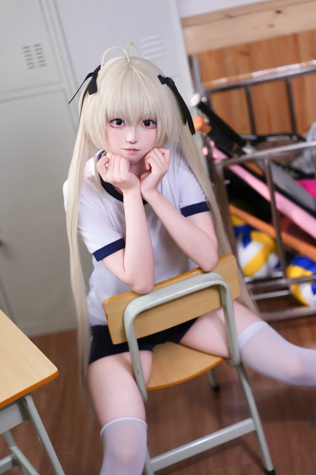 【春日野穹cos】体操服白丝与双马尾的校园感 - 第 2 张