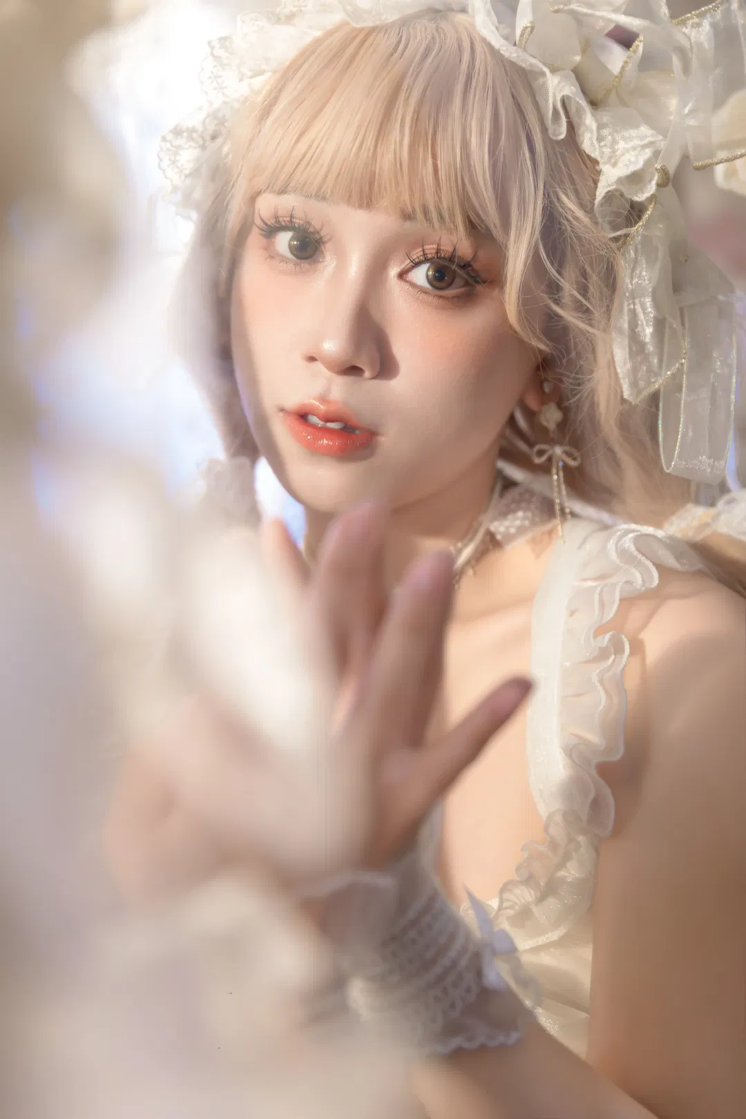 这套白色洛丽塔写真氛围感拉满 - 第 5 张