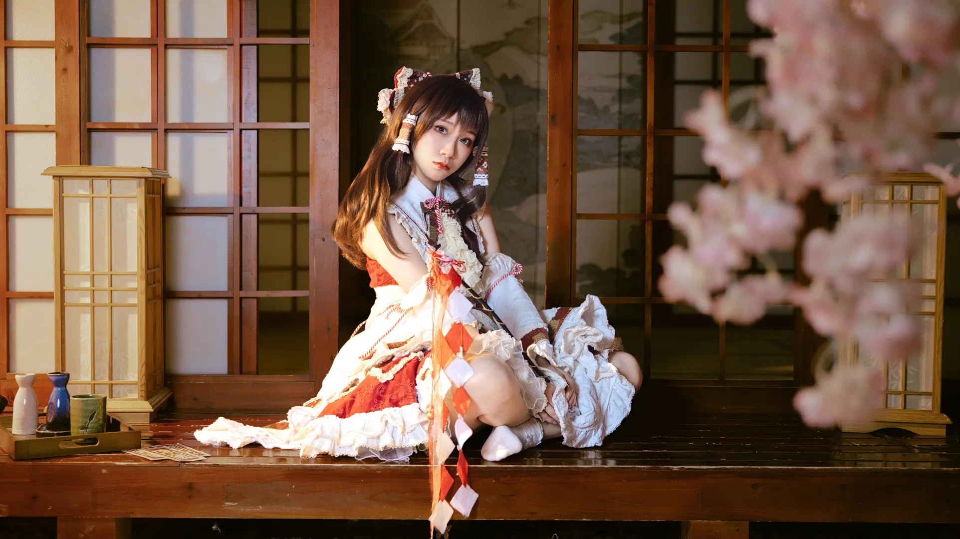 【博丽灵梦cos】东方Project永远的女巫，红白蕾丝与和风场景的碰撞 - 第 4 张
