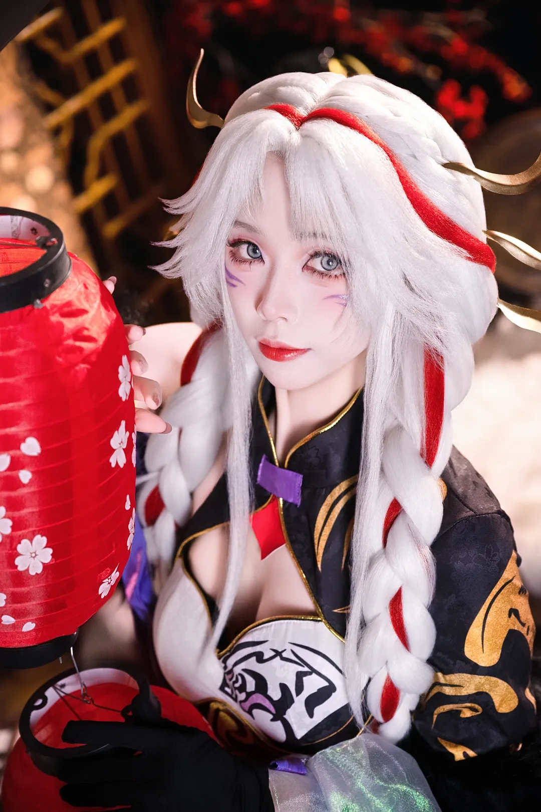 【楊玉環cos】王者榮耀寅虎心曲，抱著琵琶提著燈籠的國風少女 - 第 1 張