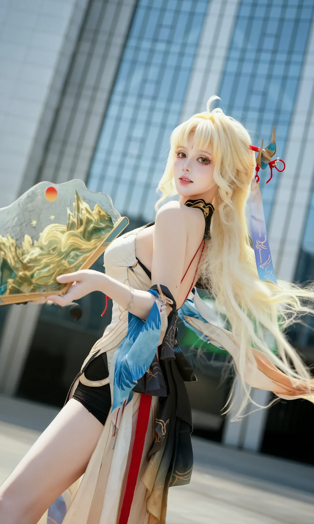 【穗穗cos】鸣潮BW漫展现场直击，还原度拉满的温柔贵气 - 第 3 张