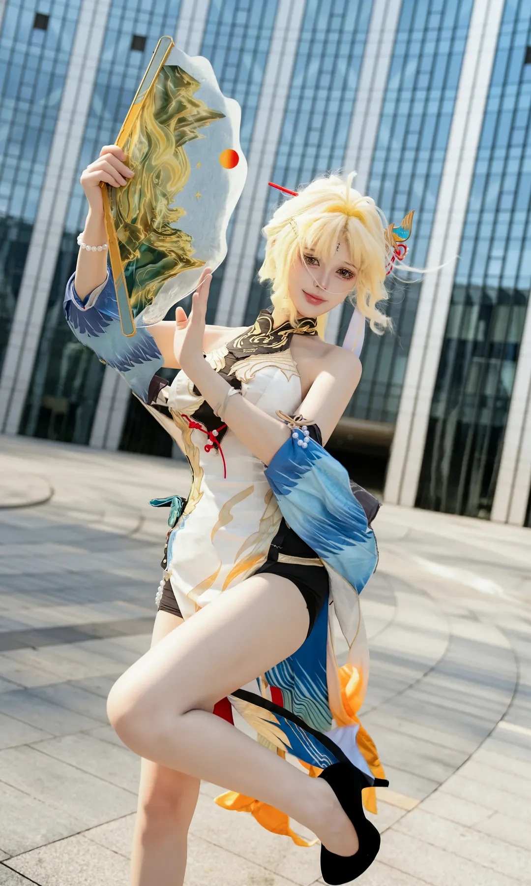 【穗穗cos】鸣潮BW漫展现场直击，还原度拉满的温柔贵气 - 第 6 张