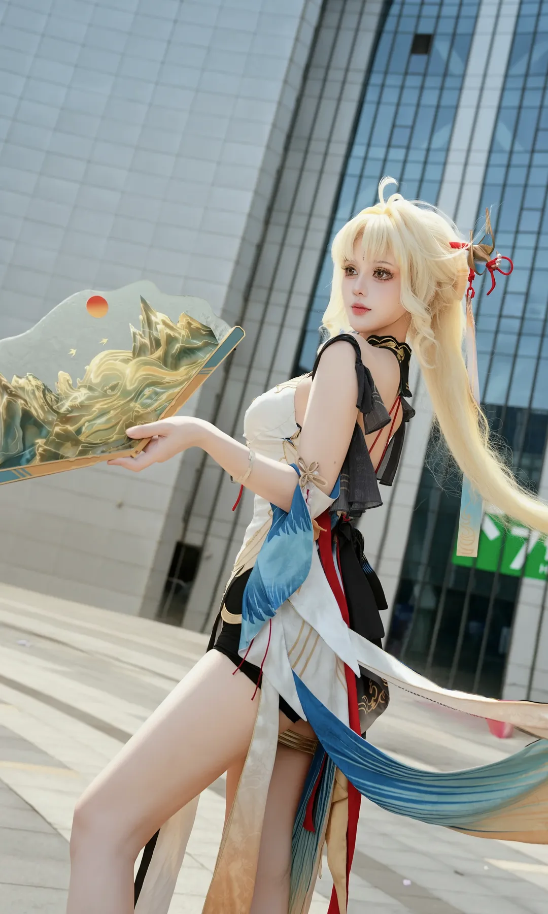 【穗穗cos】鸣潮BW漫展现场直击，还原度拉满的温柔贵气 - 第 8 张