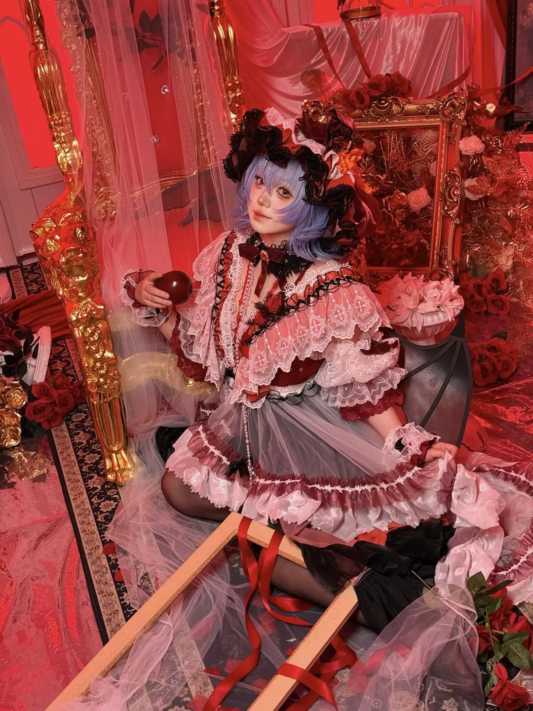 【蕾米莉亚cos】红魔馆领主红与黑交织的威严瞬间 - 第 4 张