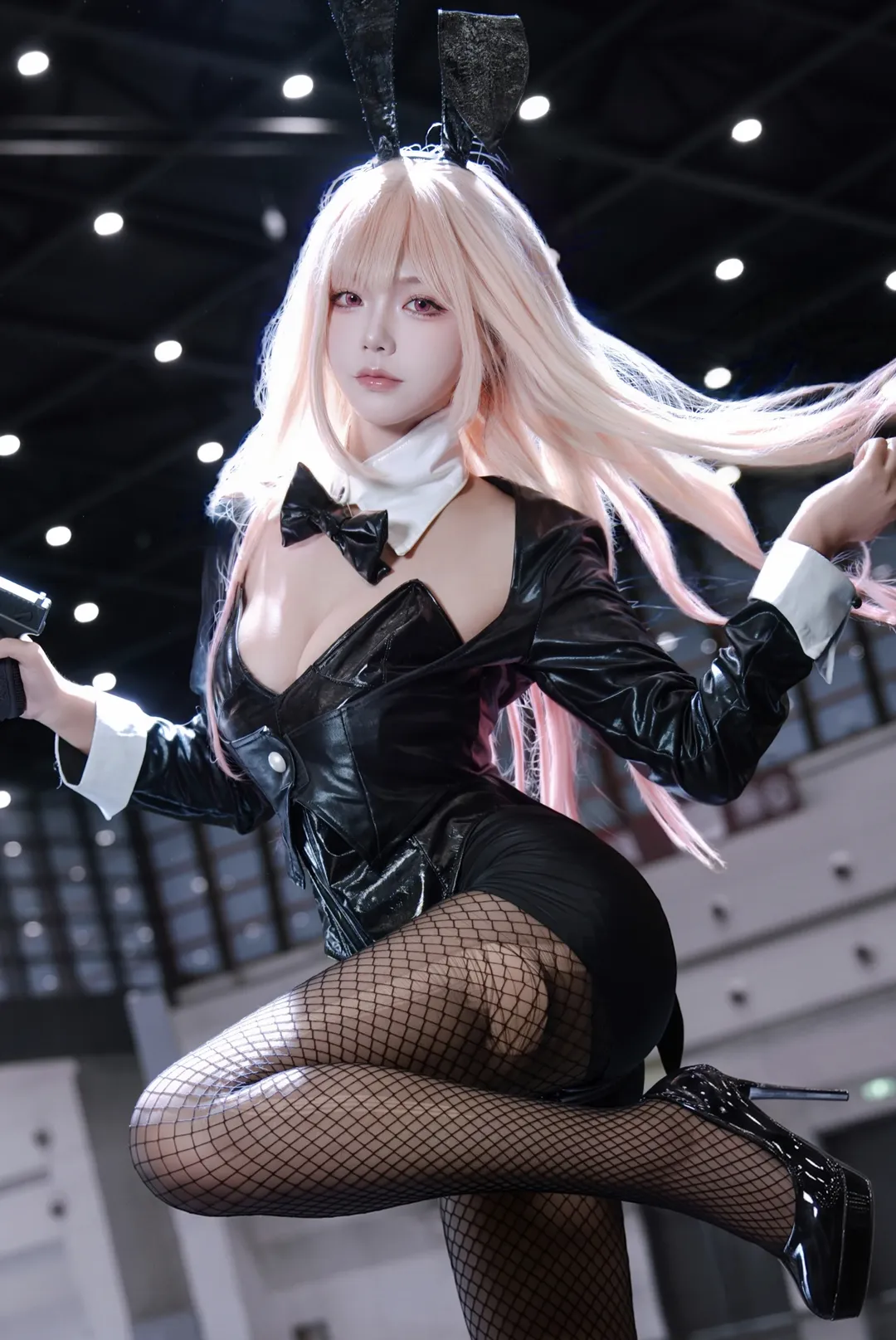 【喜多川海梦cos】更衣人偶坠入爱河，展馆里的危险兔女郎 - 第 2 张