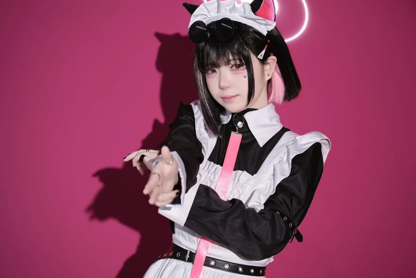 【杏山和紗cos】蔚藍檔案女僕裝同人 - 第 3 張