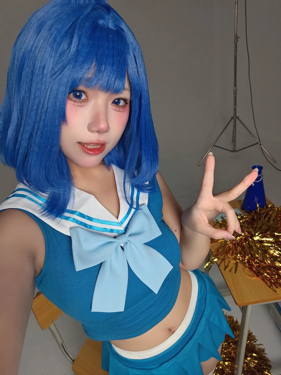 【八奈见杏菜cos】败犬女主太多了！超有活力的拉拉队造型 - 第 1 张
