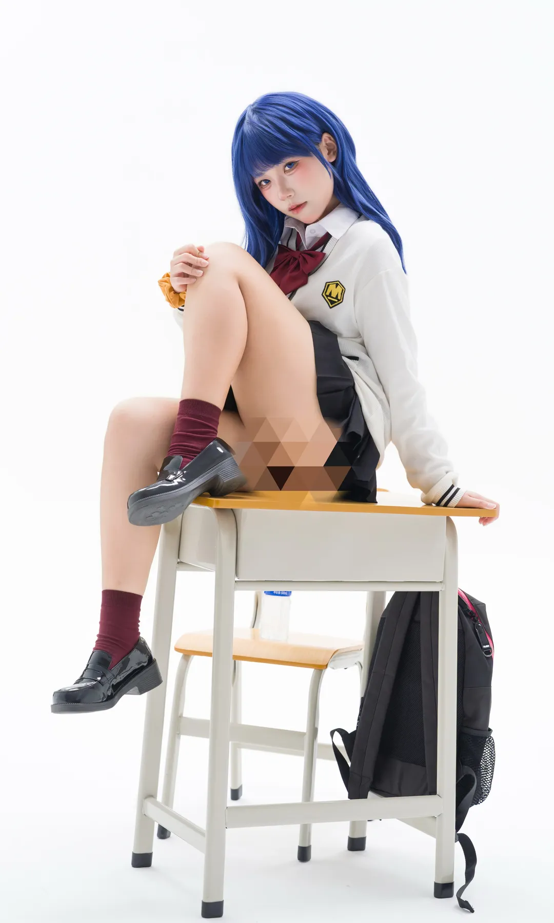 【宝多六花cos】SSSS古立特 白棚里的肉腿与校服 - 第 2 张