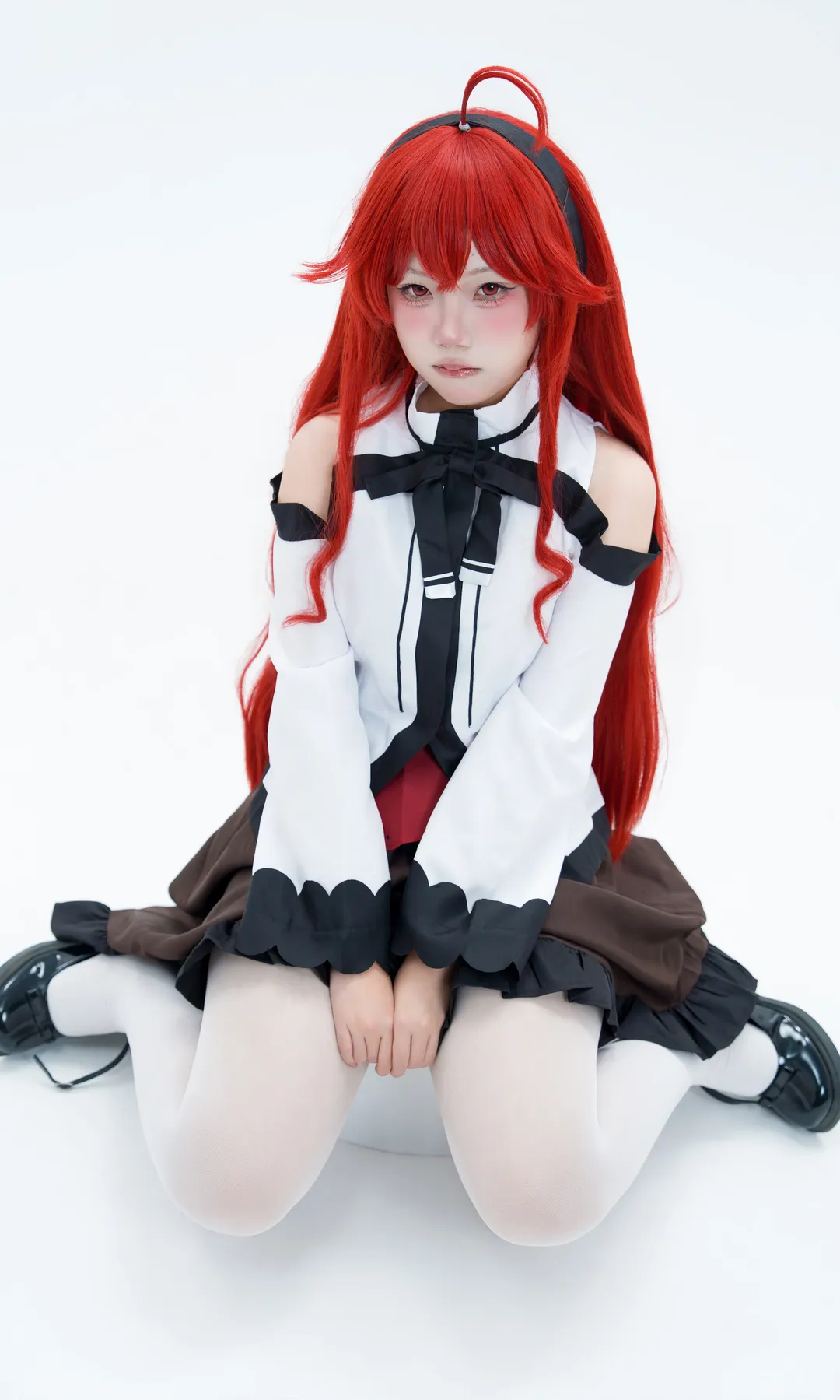 【艾莉絲cos】無職轉生紅髮白絲，這套裝扮需要一點氣場 - 第 3 張