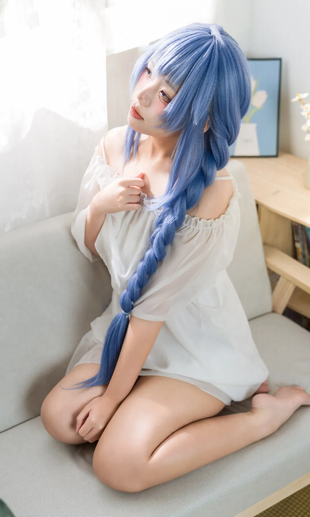 【洛琪希cos】无职转生蓝发双麻花少女的室内日常 - 第 2 张