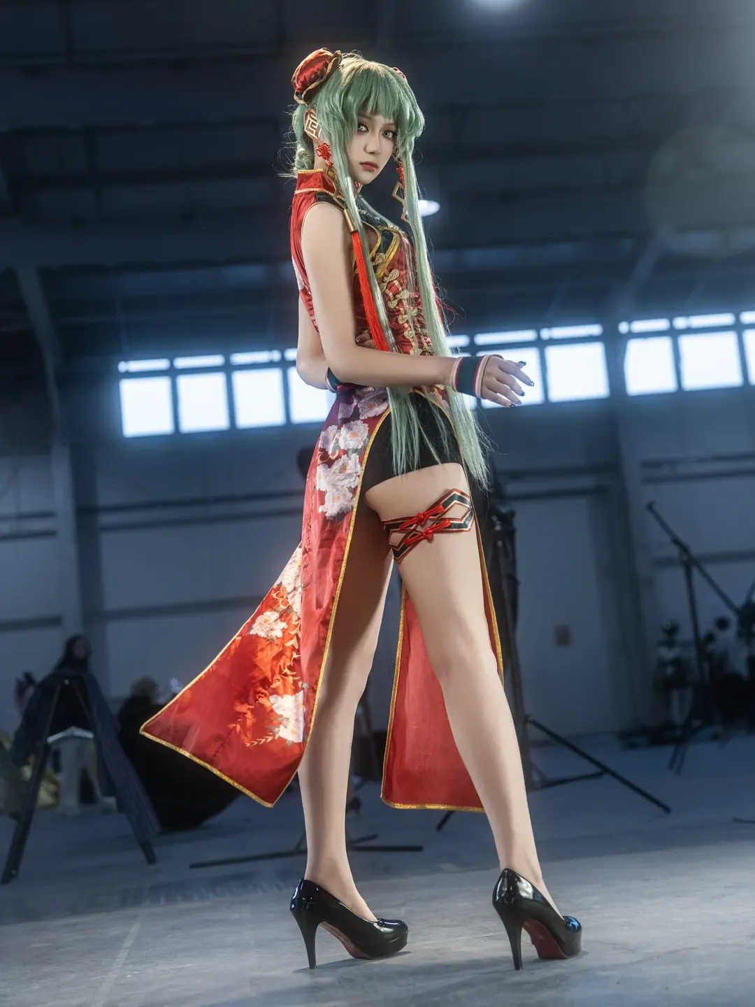 【C.C.cos】魯魯修的從容冷豔，北京首鋼園旗袍場照分享 - 第 1 張