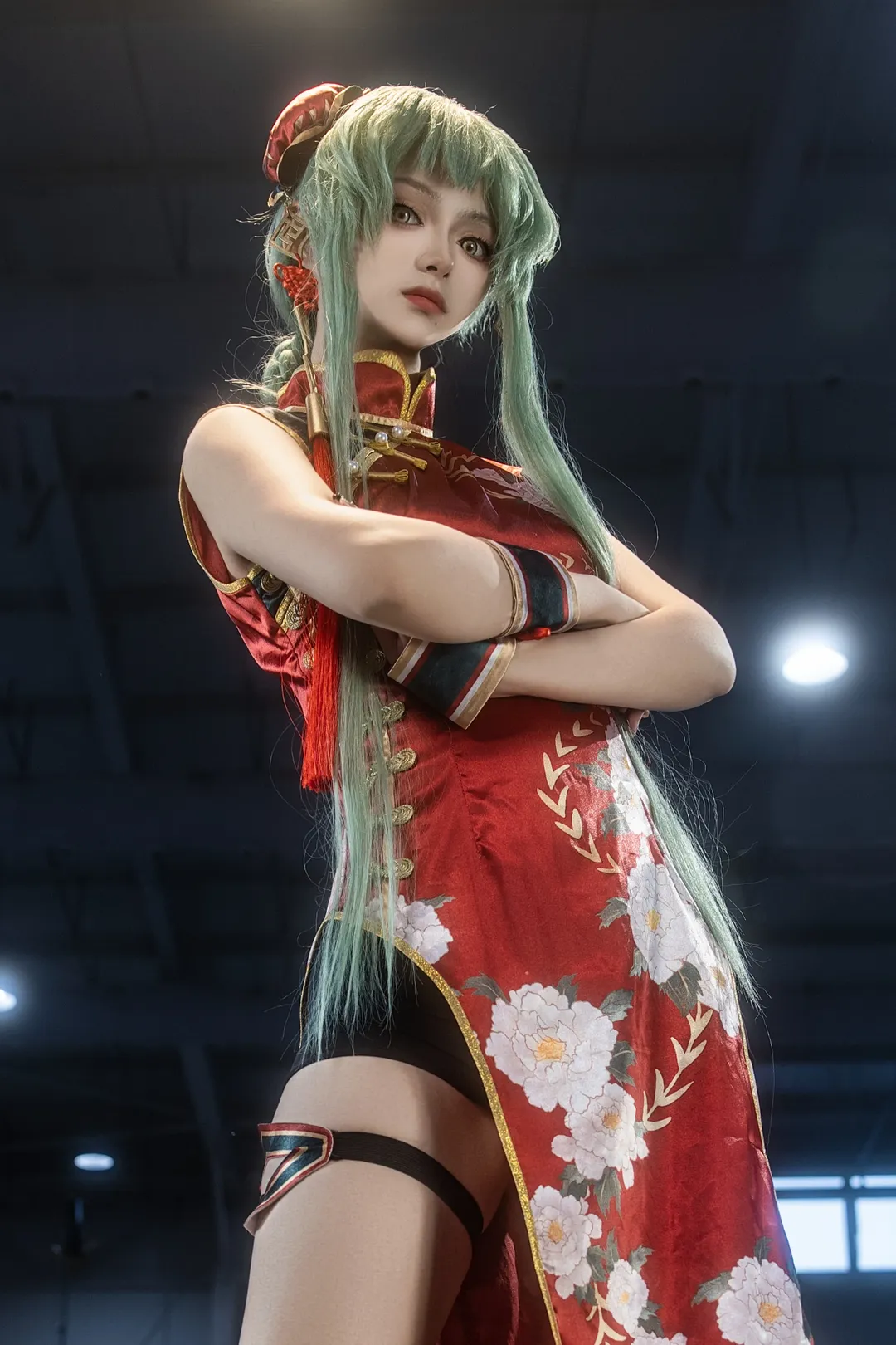 【C.C.cos】魯魯修的從容冷豔，北京首鋼園旗袍場照分享 - 第 3 張