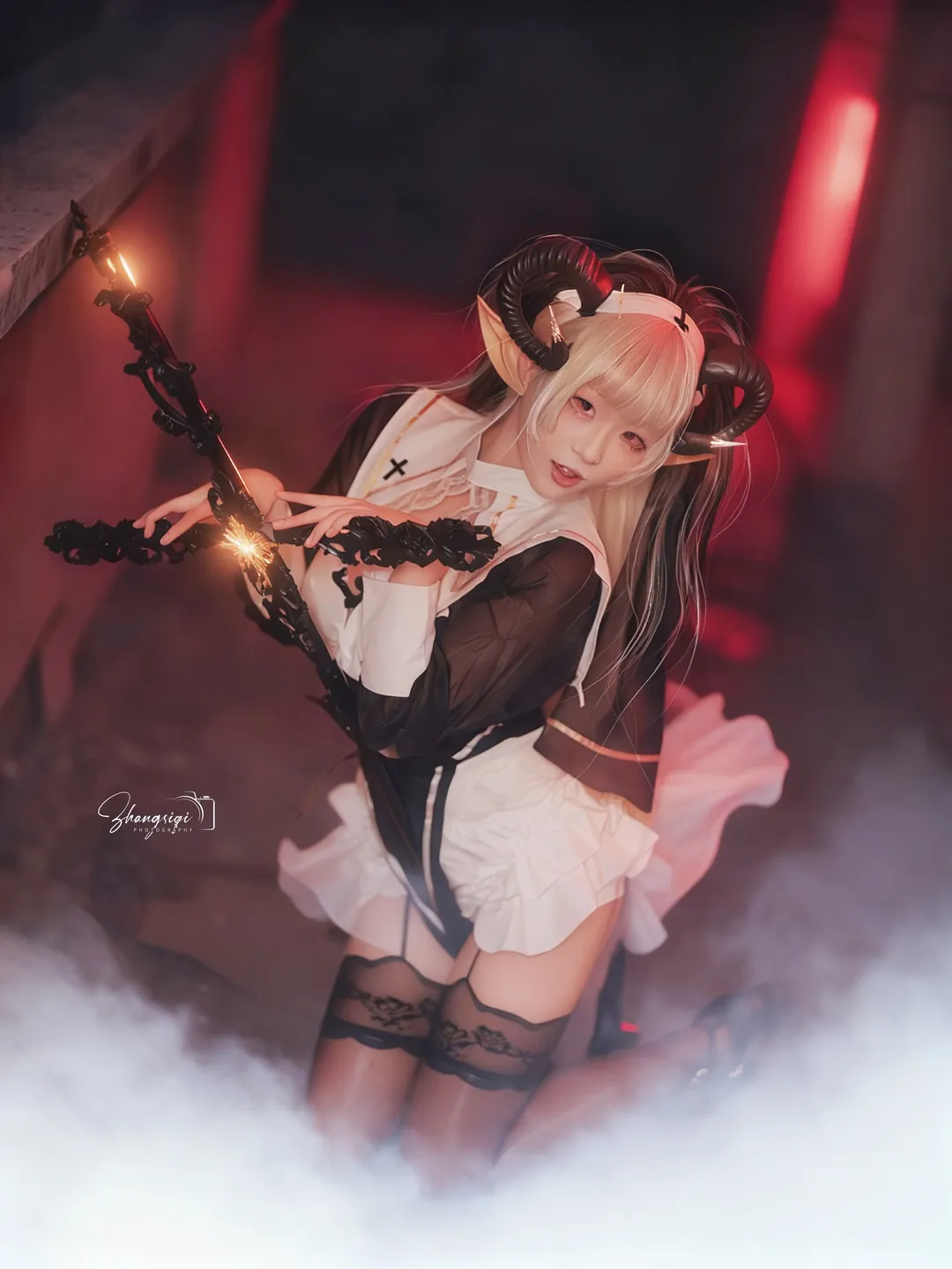 【地狱的吹雪cos】暗黑魔女降临废弃学校，氛围感拉满 - 第 8 张