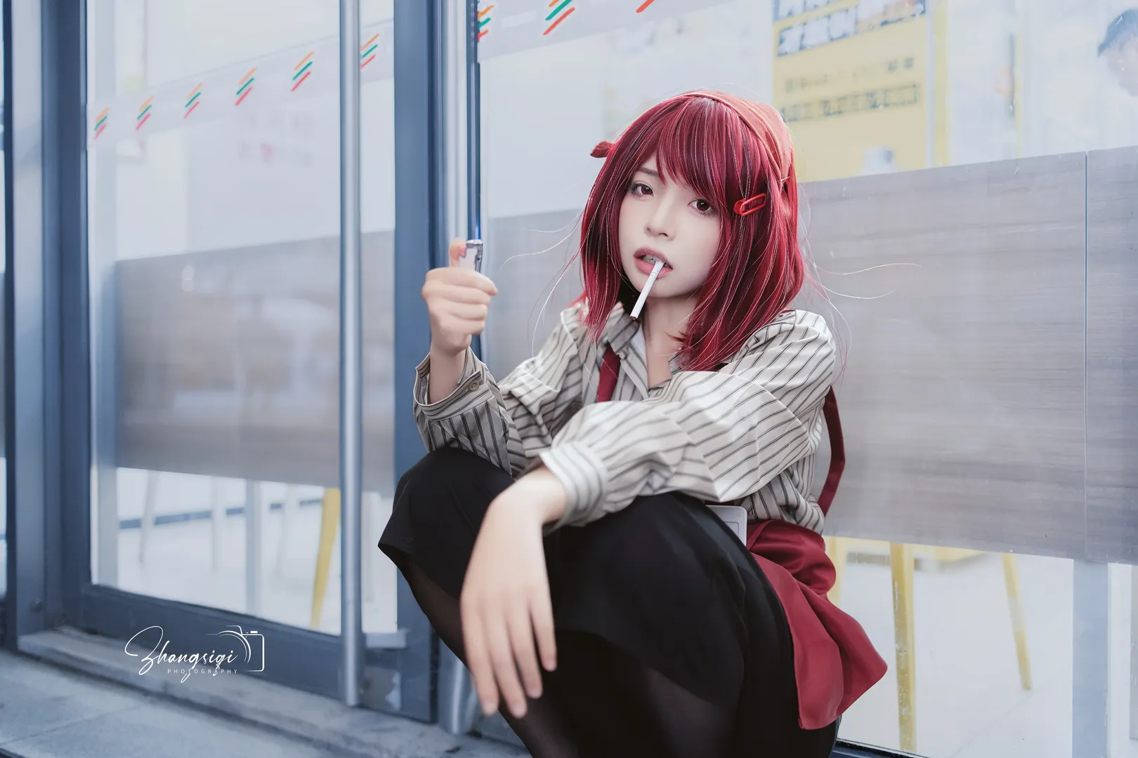 山田小姐cos 便利店后门的烟火气与黑丝制服 - 第 8 张