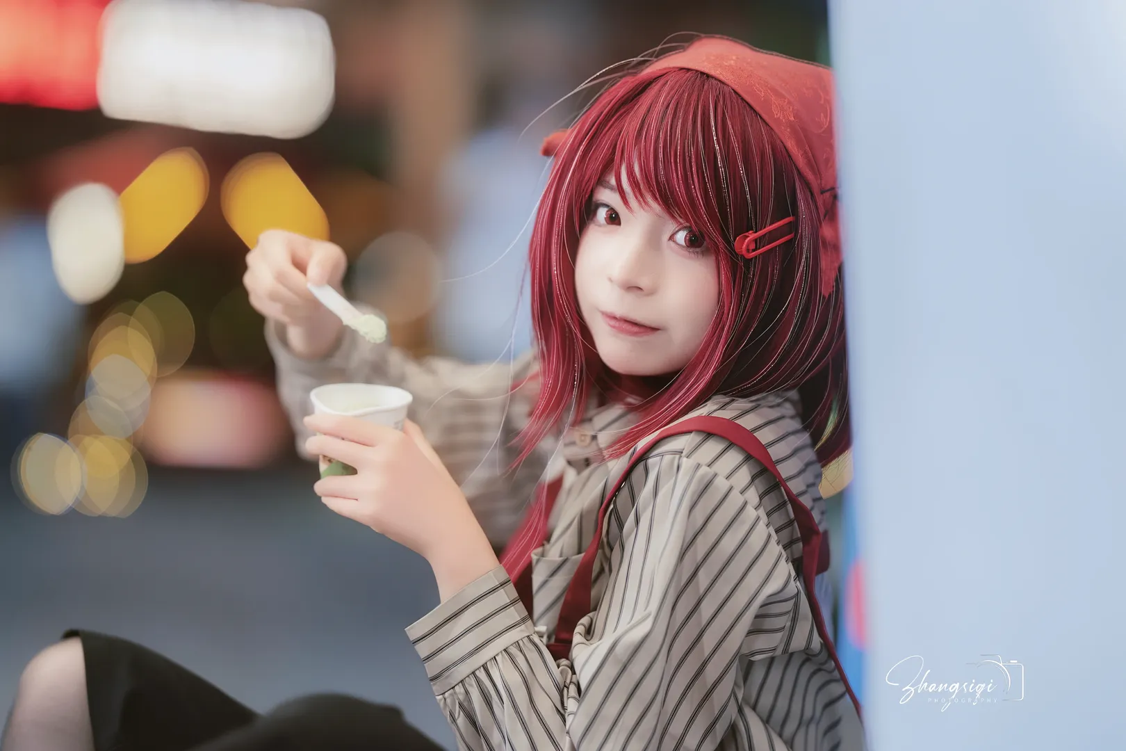 【山田小姐cos】在超市后门吞云吐雾的二人 - 第 2 张