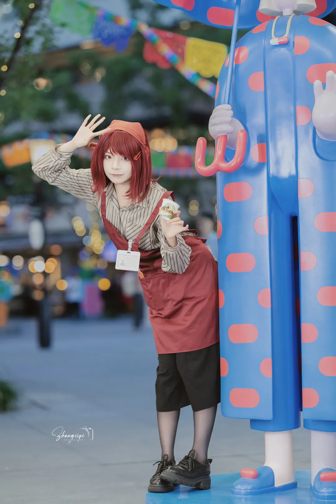【山田小姐cos】在超市后门吞云吐雾的二人 - 第 4 张