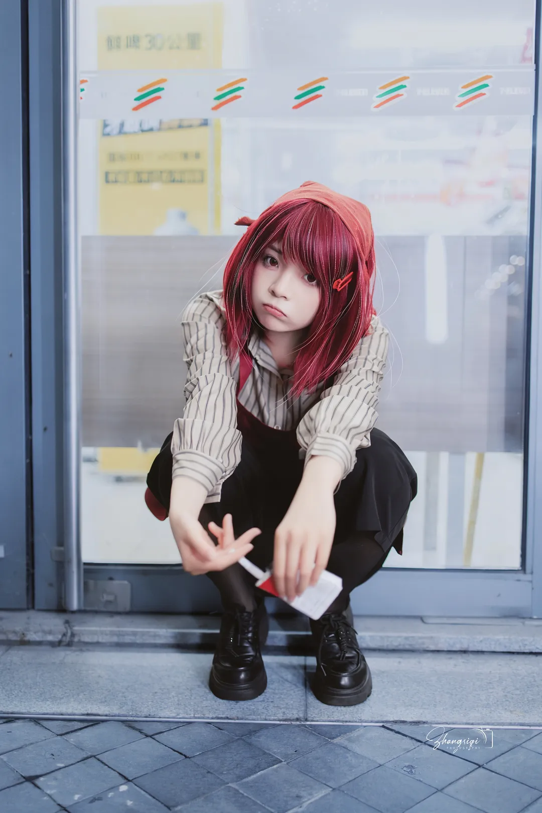 【山田小姐cos】在超市后门吞云吐雾的二人 - 第 7 张