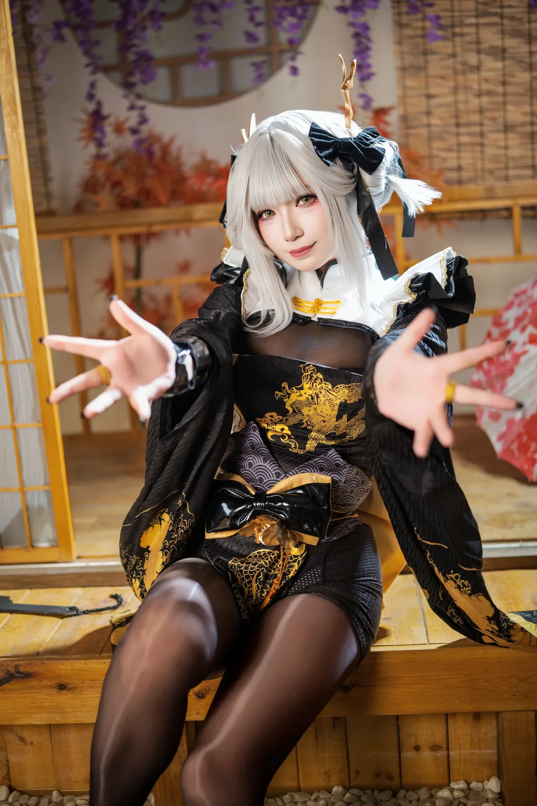 【白兔布兰儿cos】Nikke 胜利女神 - 在庭院中展现黑金的和风美学 - 第 6 张