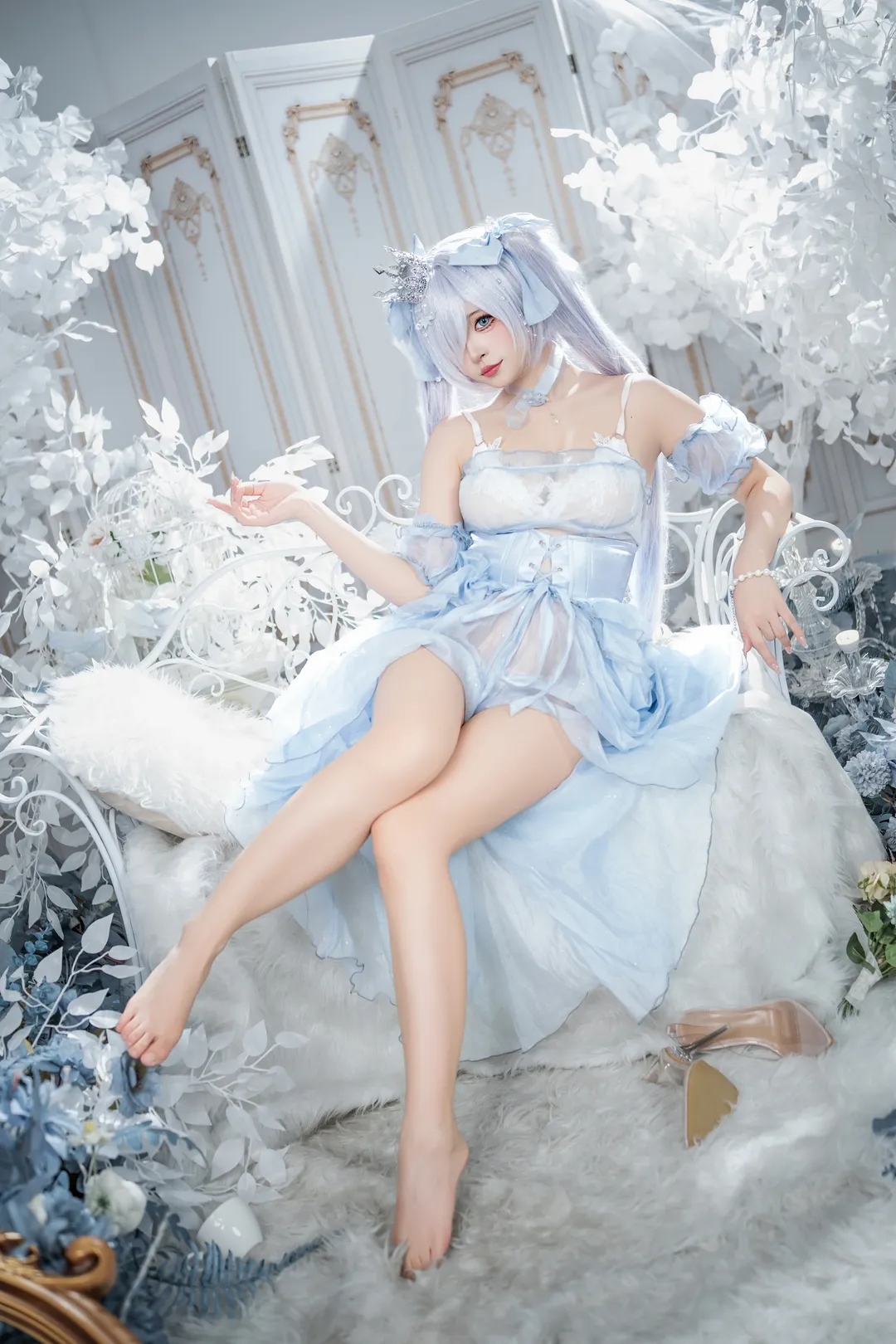【灰姑娘·水晶公主cos】探索Nikke胜利女神的水晶鞋与光影之美 - 第 1 张
