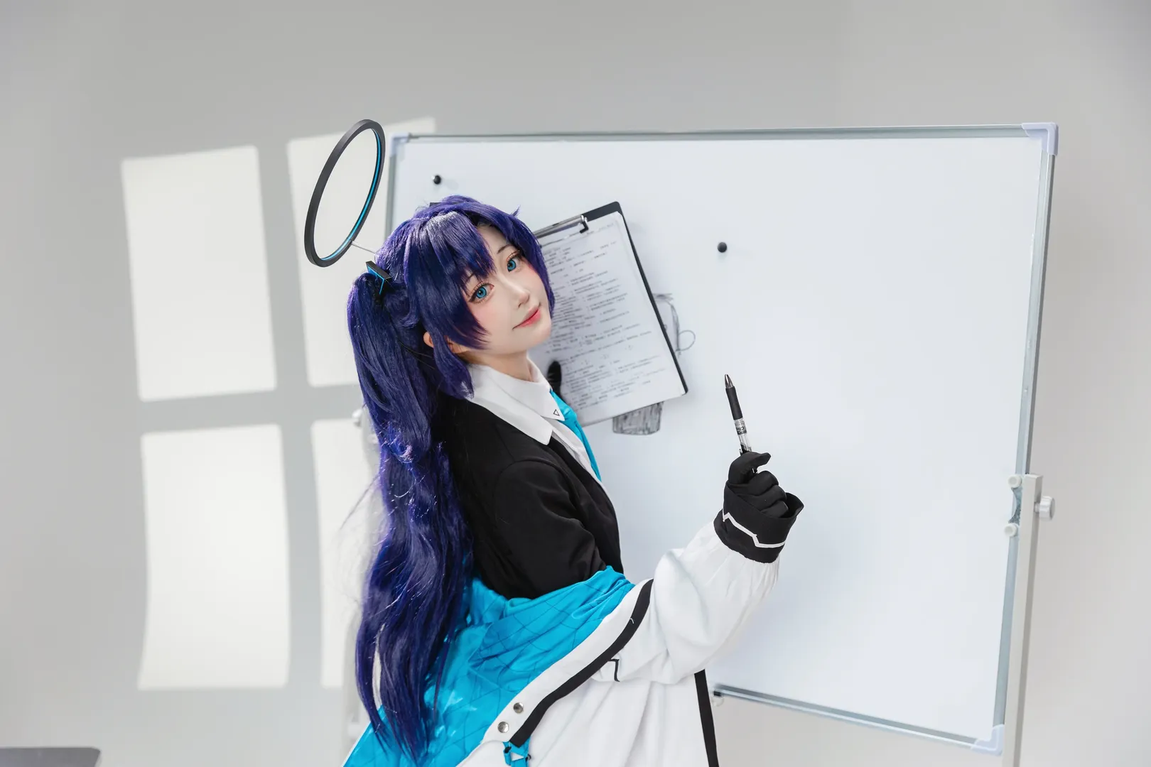 【早濑优香cos】蔚蓝档案的办公室枪械少女请查收 - 第 4 张