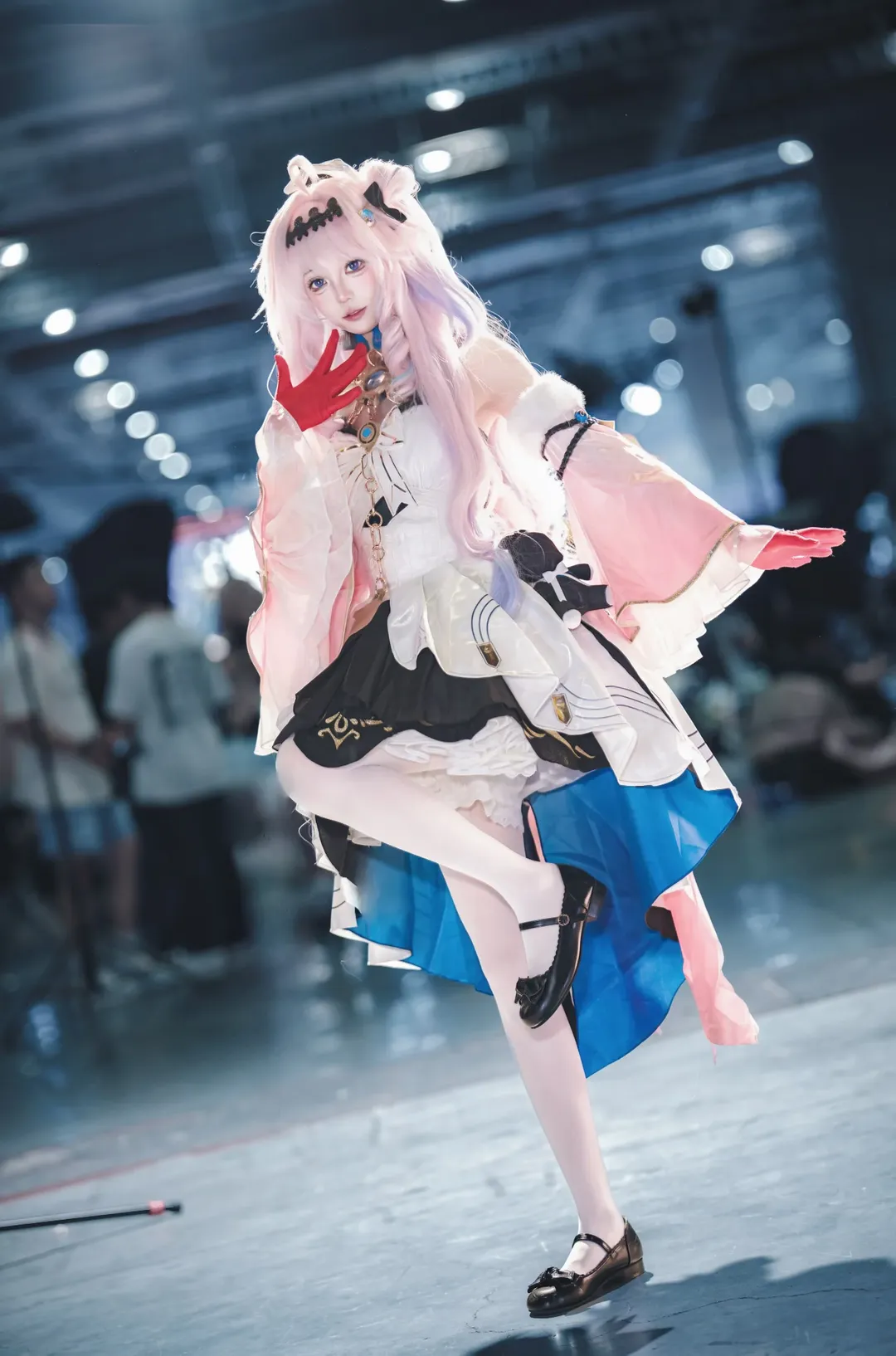 【達妮婭cos】鳴潮世界裡的粉發少女 - 第 1 張