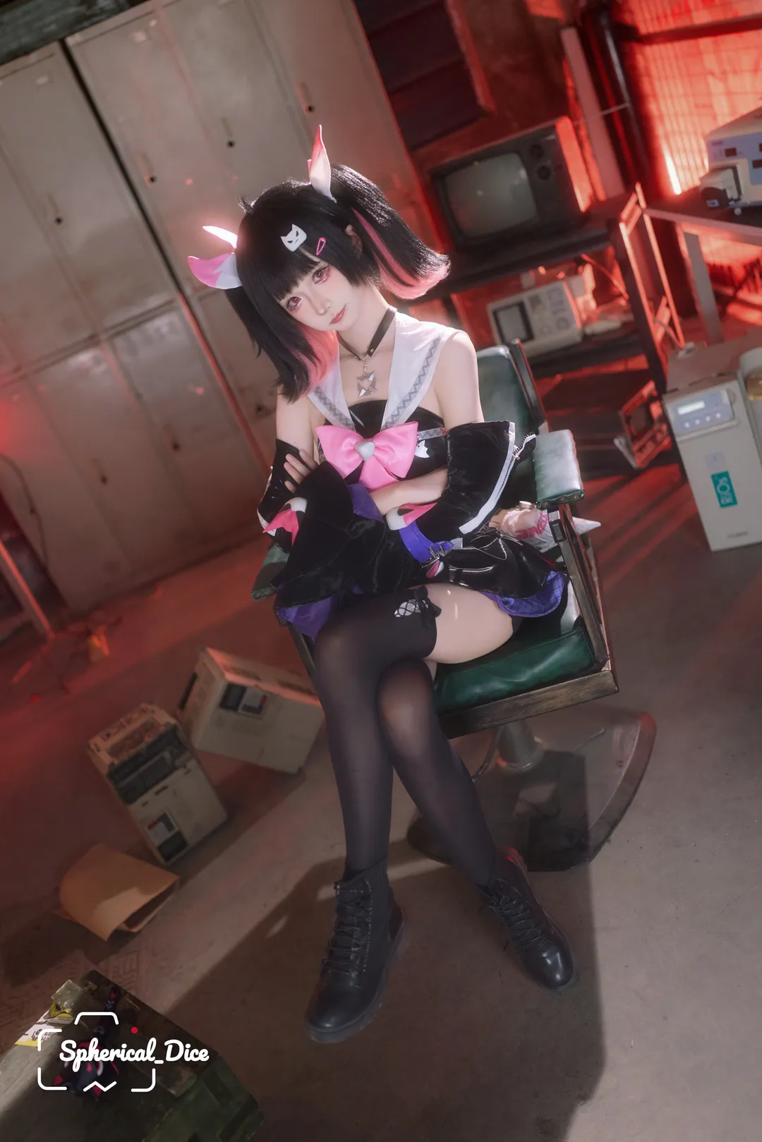 【南宫羽cos】甜美与危险并存，在失序灯火中定义妄想 - 第 3 张