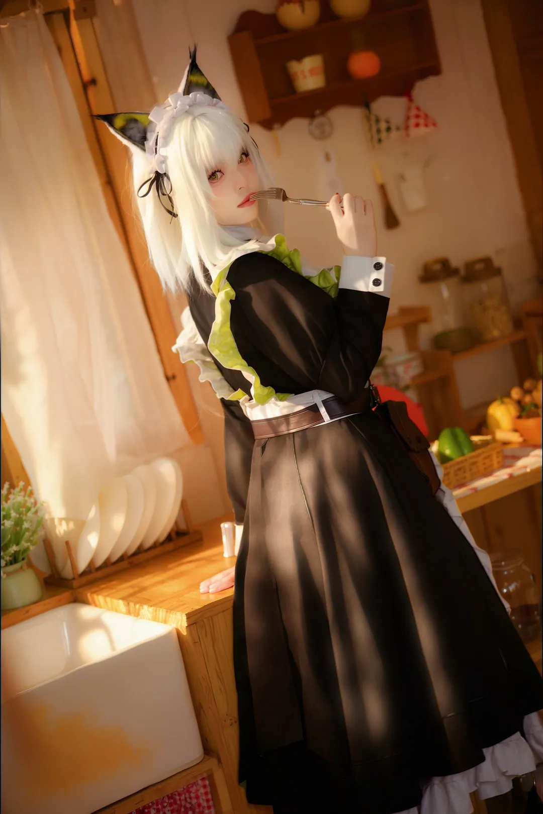 【凱爾希cos】明日方舟女僕裝，暖陽下的治癒日常 - 第 2 張
