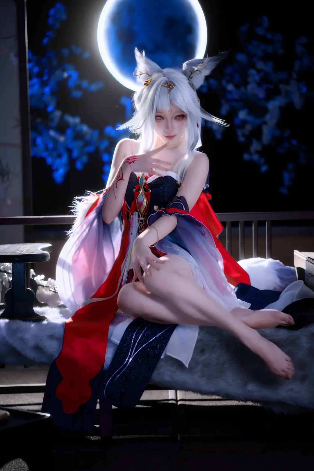 【心月狐cos】鸣潮夜色中的绝美狐影 - 第 1 张