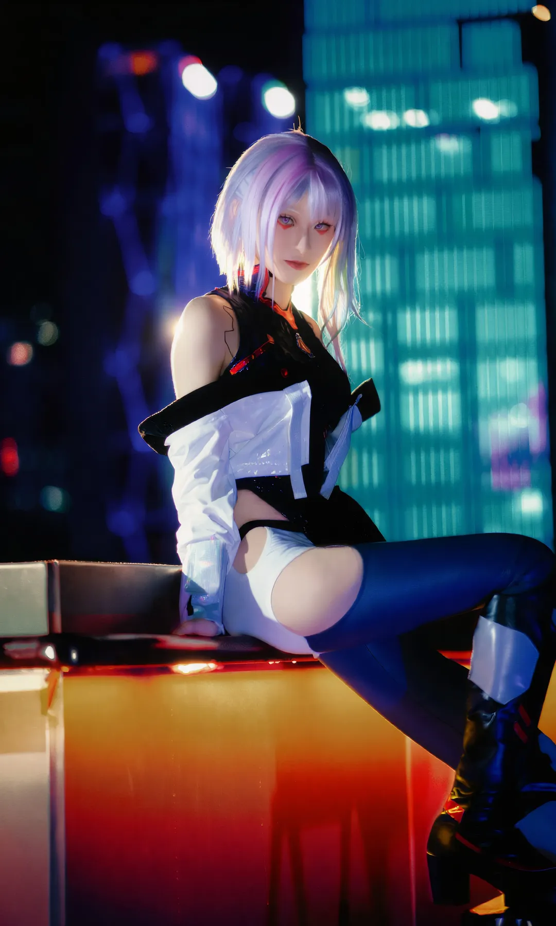 【露西cos】赛博朋克边缘行者中的露西，久违的夜之城风景