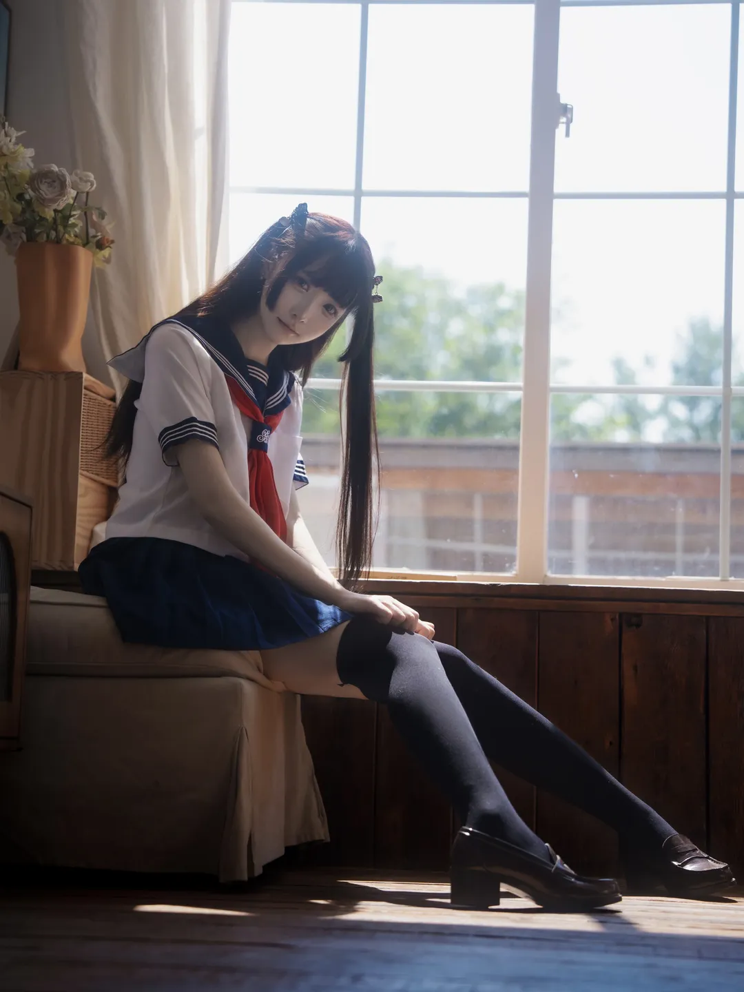 午后逆光里的水手服，藏着岁月静好的温柔 - 第 1 张