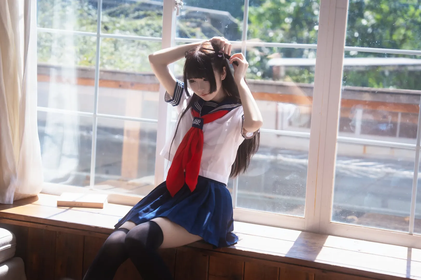 午后逆光里的水手服，藏着岁月静好的温柔 - 第 2 张