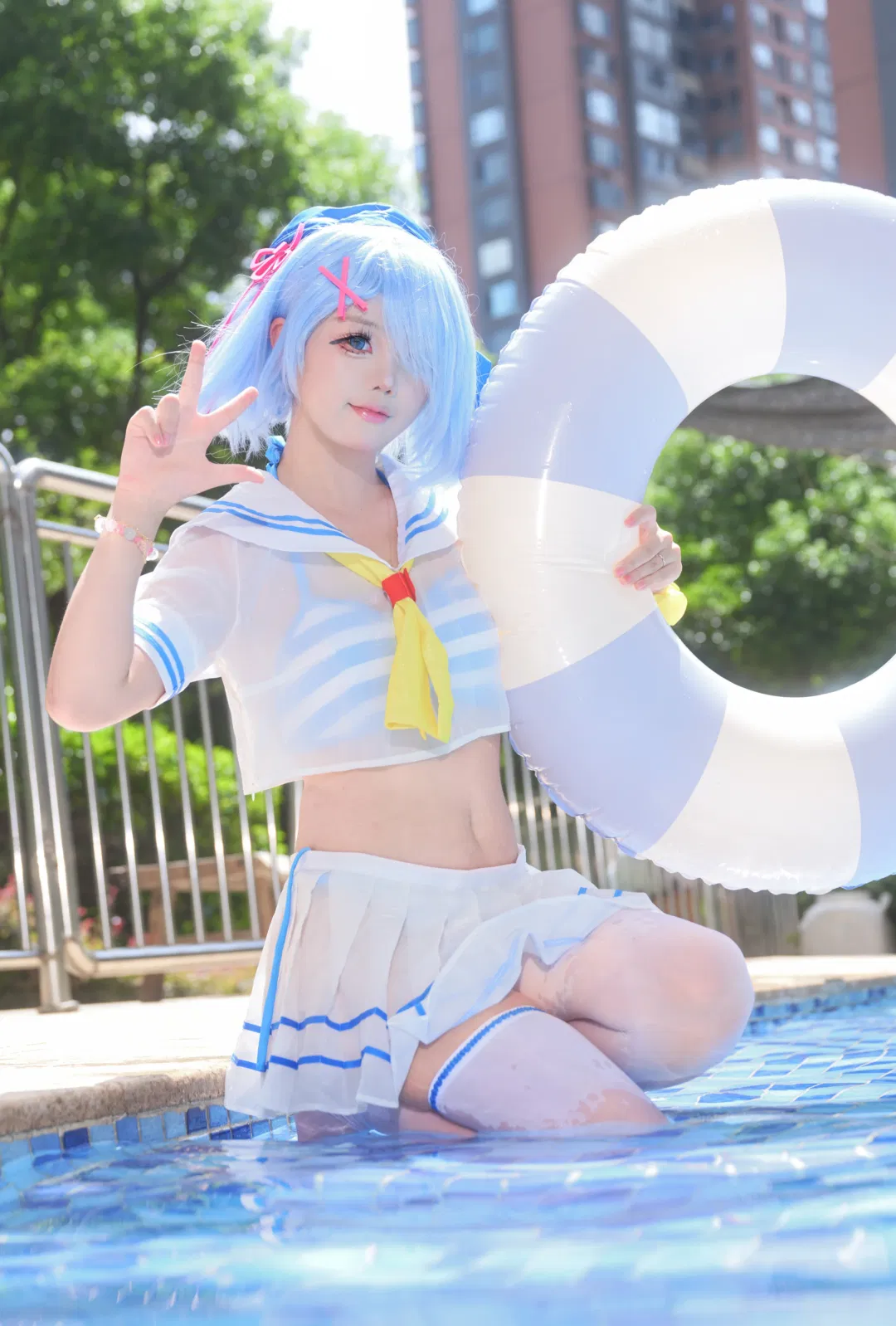 【蕾姆cos】从零开始的异世界，夏日泳池边的蓝色心动 - 第 3 张