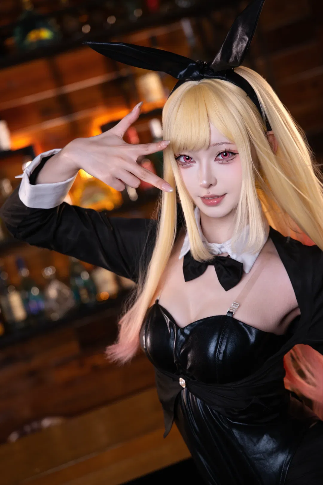 【喜多川海梦cos】更衣人偶坠入爱河，酒吧兔女郎造型拍摄记录 - 第 3 张