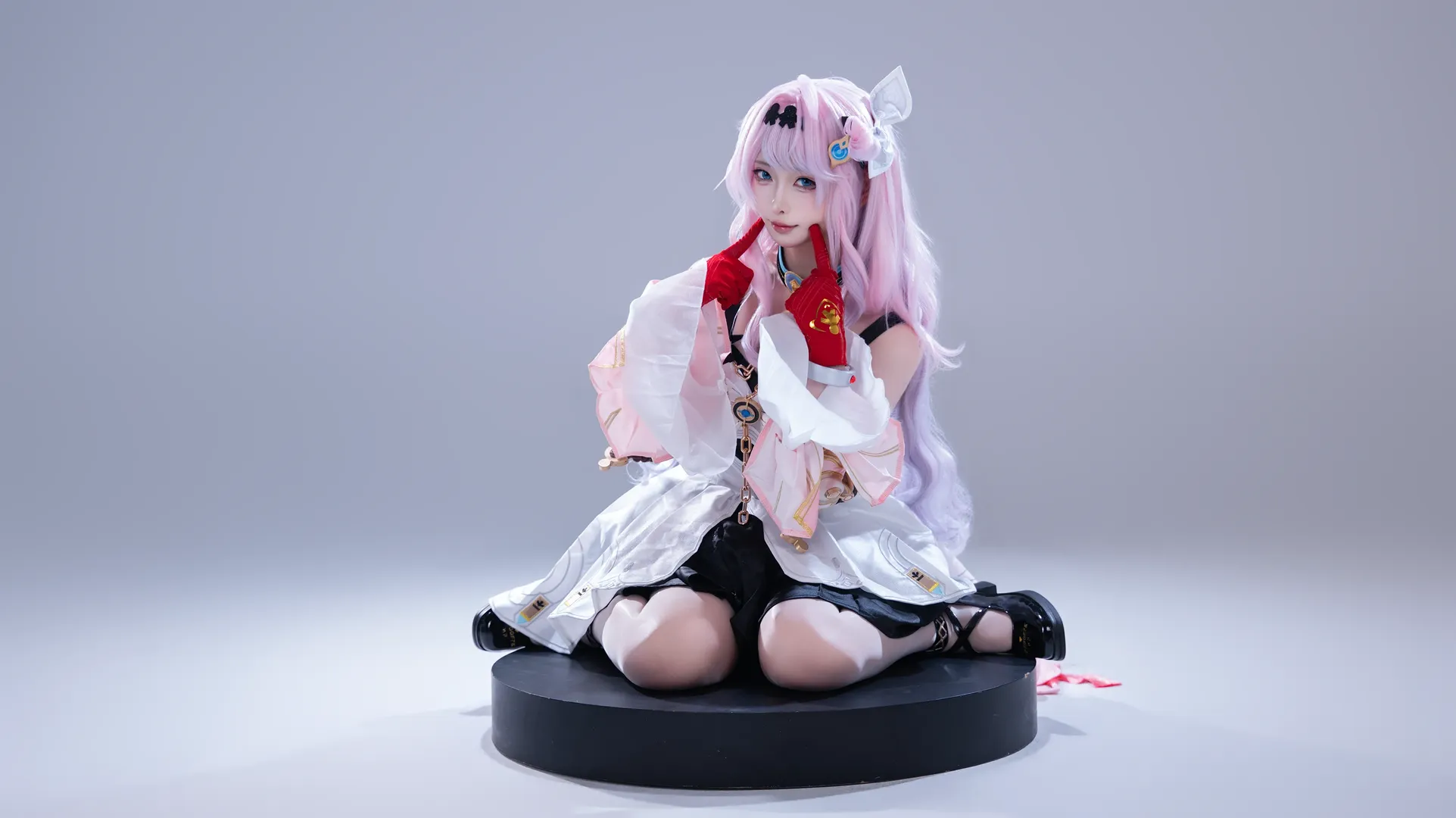 【达妮娅cos】鸣潮超还原白丝战斗服造型 - 第 3 张
