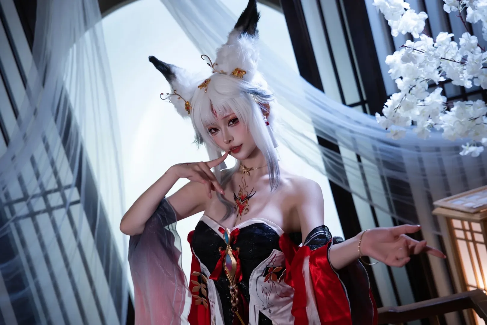 【心月狐cos】鸣潮国风狐耳少女的氛围感呈现 - 第 3 张