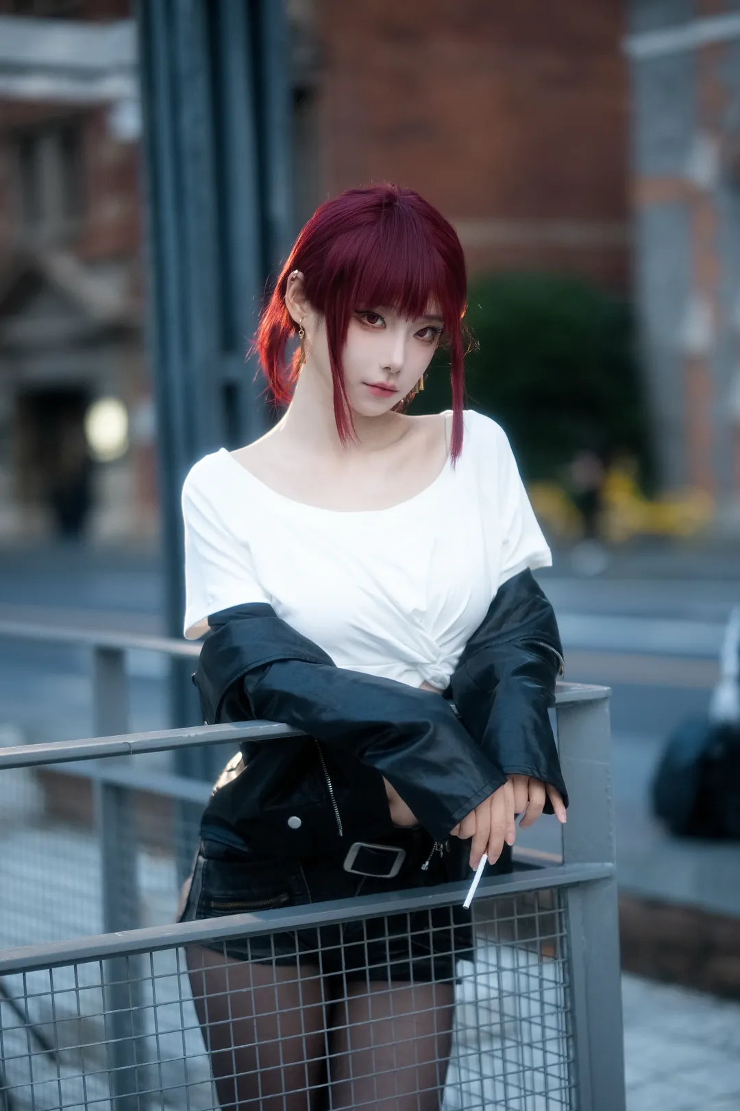 【田山小姐cos】超市后门的吞云吐雾，夜色下的街头随性 - 第 2 张