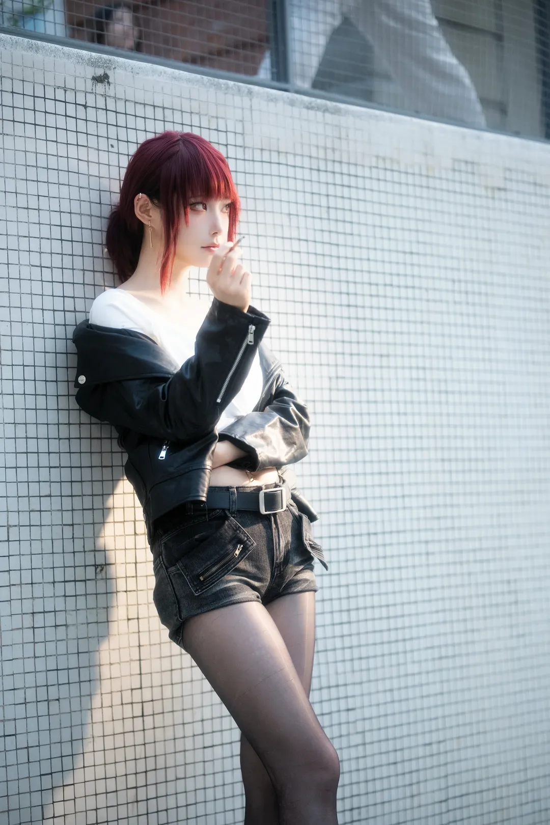【田山小姐cos】超市后门的吞云吐雾，夜色下的街头随性 - 第 3 张